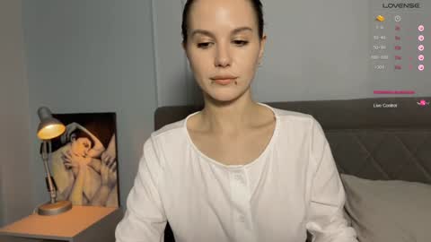 Snapshot of yourher0in chatting on 01/06/25, 02:25 Aida online show from 01/06/25, 02:25