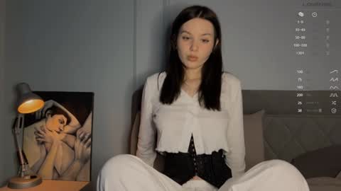 Snapshot of yourher0in chatting on 01/19/25, 09:44 Aida online show from 01/19/25, 09:44