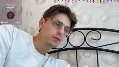 Snapshot of yourhotchristian chatting on 12/25/24, 09:34 Chris online show from 12/25/24, 09:34