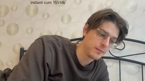 Snapshot of yourhotchristian chatting on 02/15/25, 06:55 Chris online show from 02/15/25, 06:55