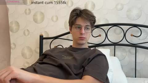 Snapshot of yourhotchristian chatting on 02/18/25, 07:21 Chris online show from 02/18/25, 07:21