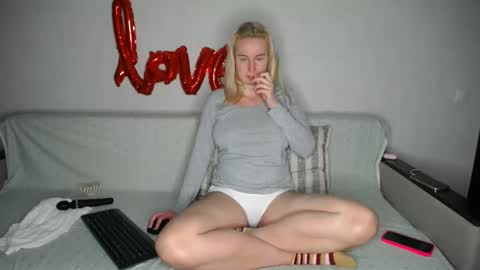 Iamyourdream online show from 03/04/25, 10:38