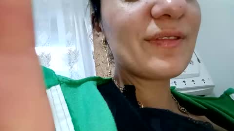 Snapshot of yourjessywet chatting on 01/14/26, 02:12 yourjessywet online show from 01/14/26, 02:12