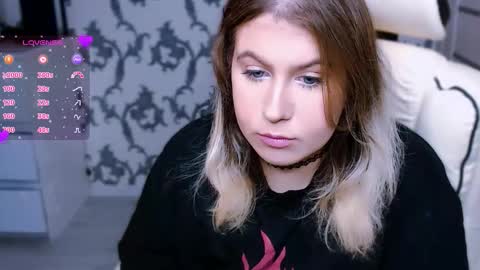 Snapshot of yourkarma_2_0 chatting on 09/21/25, 03:02 Karma online show from 09/21/25, 03:02