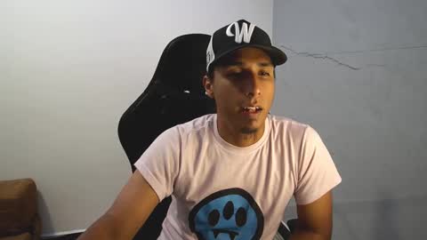 Snapshot of yourlatinmamba chatting on 09/29/25, 03:55 Your Latin Mamba online show from 09/29/25, 03:55