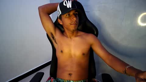 Snapshot of yourlatinmamba chatting on 10/20/25, 03:40 Your Latin Mamba online show from 10/20/25, 03:40