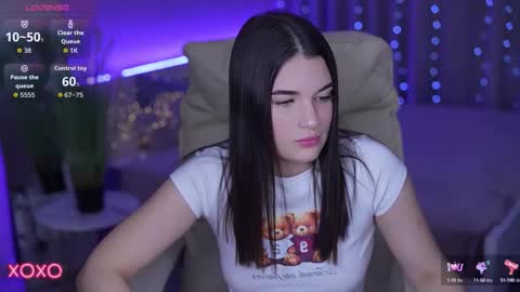 L O L A online show from 10/16/25, 05:14