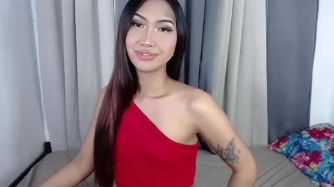 yourlovebella88 online show from 11/18/25, 05:06