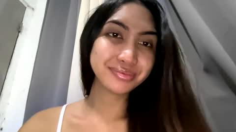 yourlovebella88 online show from 01/07/26, 05:48