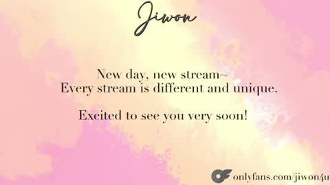 Snapshot of yourlovelykgirlfriend chatting on 07/01/26, 08:08 J i w o n online show from 07/01/26, 08:08