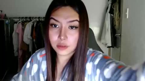 tifanny online show from 02/25/25, 06:03