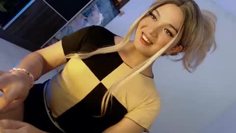 PEARL online show from 09/12/25, 12:00