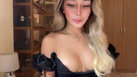 Pearl online show from 02/21/26, 12:28