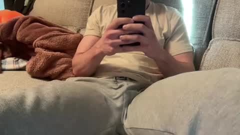 Snapshot of yourloyalpuppy chatting on 09/25/25, 02:54 yourloyalpuppy online show from 09/25/25, 02:54