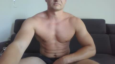 Snapshot of yourmanofmystery chatting on 08/02/26, 12:14 Yourmanofmystery online show from 08/02/26, 12:14