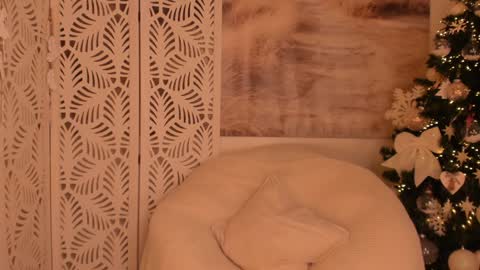 Sarah online show from 12/12/24, 10:52