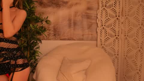 Sarah online show from 01/15/25, 10:13