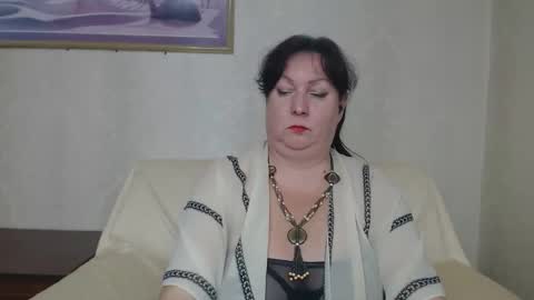 Snapshot of yourmilf4love chatting on 12/05/25, 12:25 lANA online show from 12/05/25, 12:25