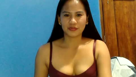 Snapshot of yourmorenagirl69 chatting on 07/19/26, 07:34 yourmorenagirl69 online show from 07/19/26, 07:34
