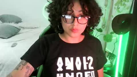 Serena online show from 12/02/25, 02:50