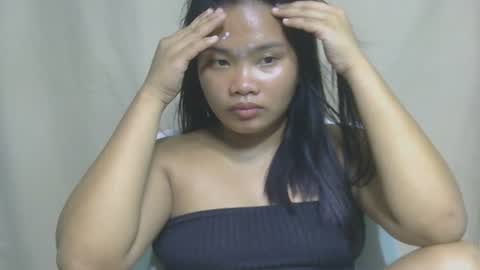 Snapshot of yourpinay_belle chatting on 06/16/26, 05:48 Belle online show from 06/16/26, 05:48