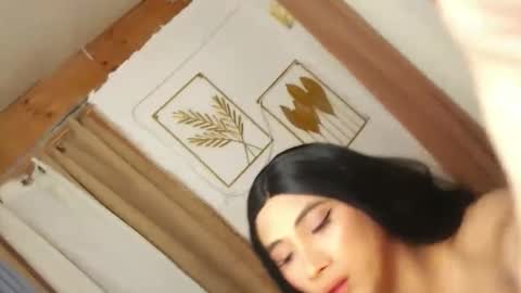 Snapshot of yourpretty_drea chatting on 12/19/25, 09:55 Dreaa online show from 12/19/25, 09:55