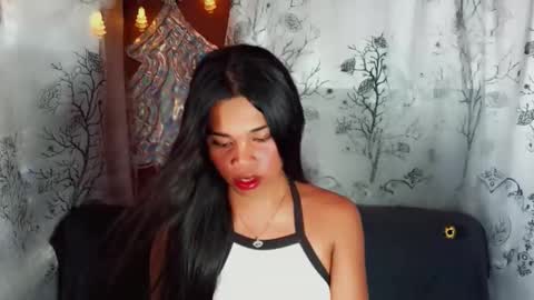 yourqueen_19 online show from 04/28/26, 05:34