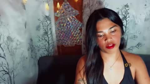 yourqueen_19 online show from 05/07/26, 02:00