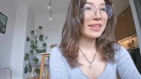 youre meyy online show from 03/07/26, 08:44