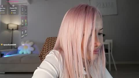 Luminous Luna online show from 03/18/26, 03:20