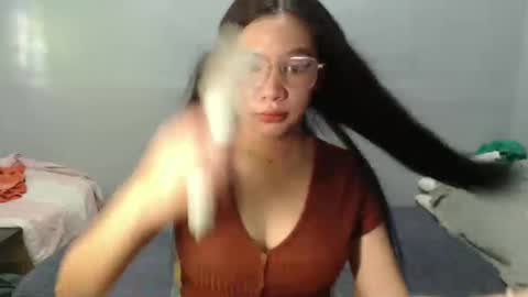 yoursexy_reb online show from 01/06/26, 04:38