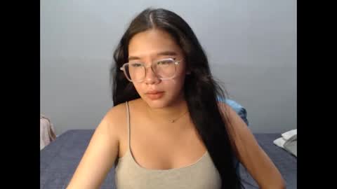 yoursexy_reb online show from 01/08/26, 02:19