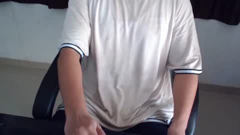 yoursjohnnysins online show from 08/02/26, 06:34