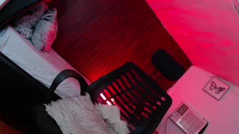 Snapshot of yoursluttywhore chatting on 01/12/25, 09:08 Snow Galvez online show from 01/12/25, 09:08