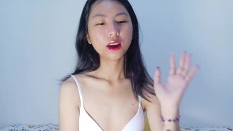 Kiwi online show from 04/16/26, 02:34