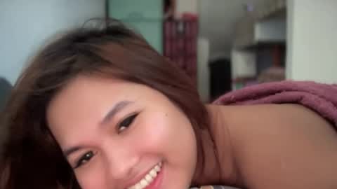 yoursweetgirl_zia online show from 05/05/26, 04:53