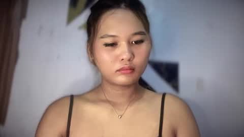 yoursweetgirl_zia online show from 05/26/26, 05:47