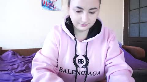 Sofia online show from 04/23/26, 08:35