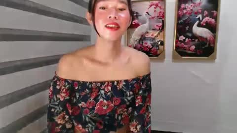 yourtinybunny online show from 02/19/25, 09:06