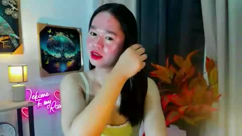 yourtinybunny online show from 12/16/25, 11:48