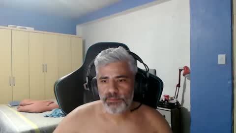 Snapshot of yourtoytoyoumaster3 chatting on 11/25/25, 07:47 yourtoytoyoumaster3 online show from 11/25/25, 07:47