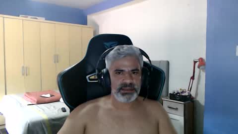 Snapshot of yourtoytoyoumaster3 chatting on 11/28/25, 02:42 yourtoytoyoumaster3 online show from 11/28/25, 02:42