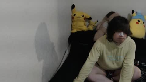 yourtrapuwu online show from 02/04/25, 12:00