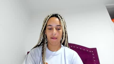 Snapshot of youwishtobeme chatting on 01/14/25, 01:26 elizabeth ju online show from 01/14/25, 01:26