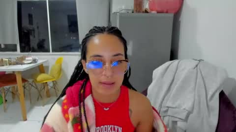 elizabeth  ju   online show from 07/28/26, 02:40
