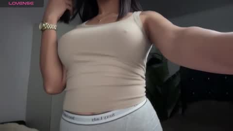 YowgineTheGreat online show from 12/08/24, 10:41