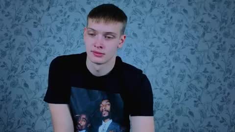 Snapshot of yrshela chatting on 04/15/26, 10:21 yrshela online show from 04/15/26, 10:21