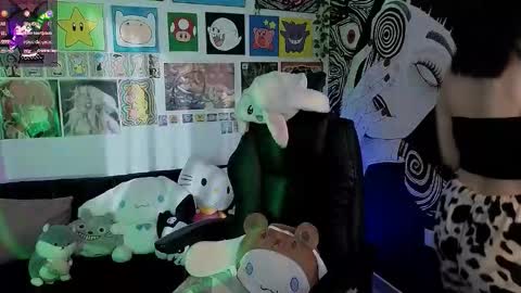 Snapshot of yuhwa chatting on 09/09/25, 09:25 rawr Anne Independent model online show from 09/09/25, 09:25