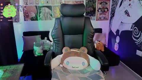 Snapshot of yuhwa chatting on 09/30/25, 08:47 rawr Anne Independent model online show from 09/30/25, 08:47