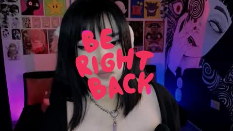 Snapshot of yuhwa chatting on 10/10/25, 09:25 rawr Anne Independent model online show from 10/10/25, 09:25